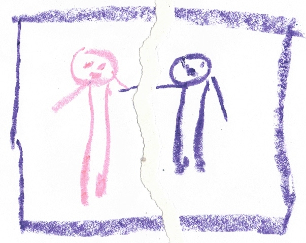 Zwei Nixklusionsmännchen mit Wachsmalkreise gemalt, sie halten sich an der Hand, das Bild ist getrennt (zerrissen), so dass sie getrennt sind.